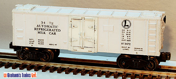 Lionel 3472 Operating Milk Car and 3462P Platform - Postwar