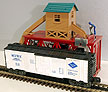 Lionel 6-12847 & 6-19803 Operating Ice Depot and Reading Ice Car
